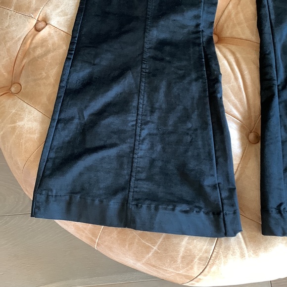 NWT Free People Women's Green Walk with You Velvet Flare Trousers Size 8 - Picture 6 of 13